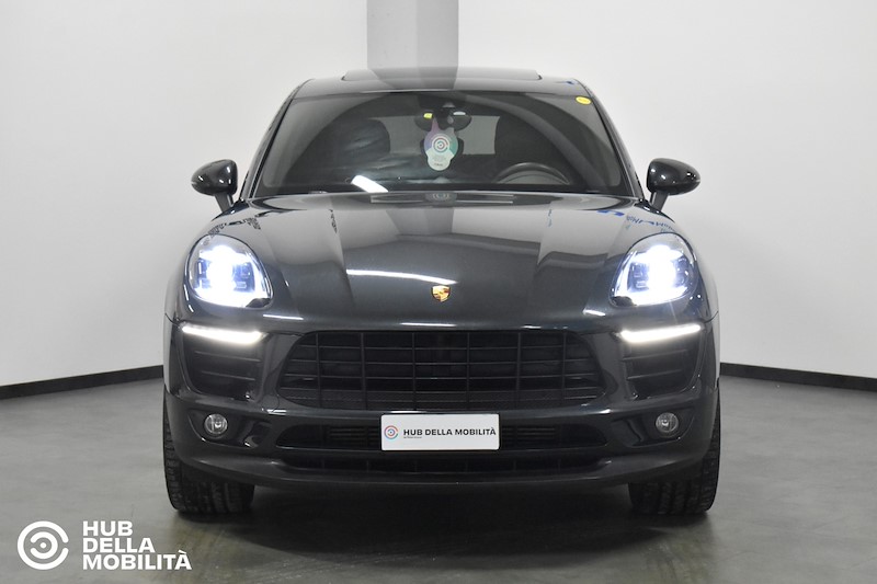 PORSCHE Macan 2.0